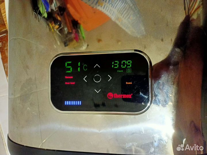 Водонагреватель плоский 50 л нержавеющий, вертик