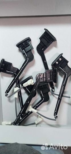 Кнопка открывания багажника Toyota RAV4