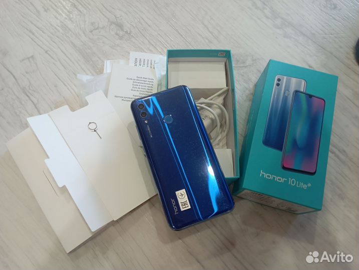 HONOR 10 Lite, 3/32 ГБ