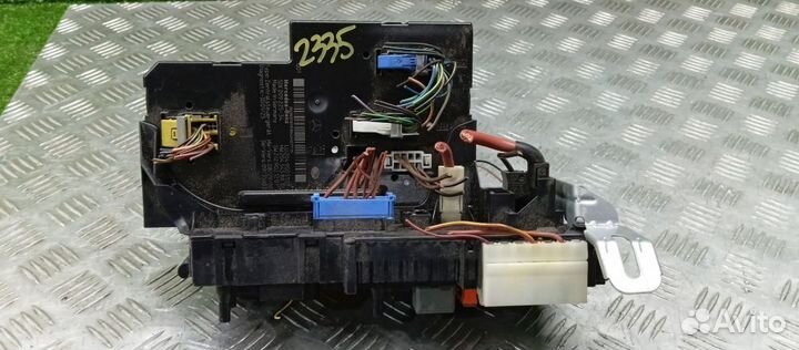 Блок предохранителей Mercedes-Benz C-Class