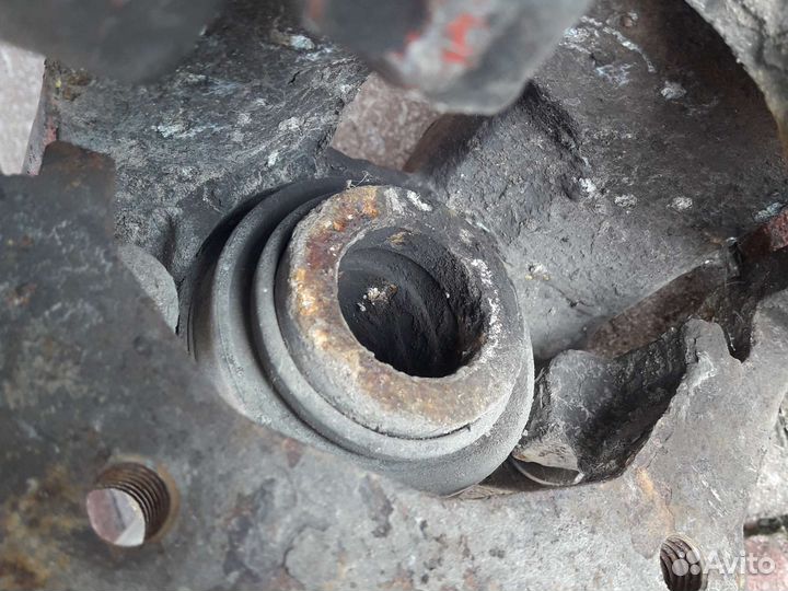 Суппорт задний левый BMW E39