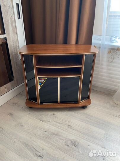 Тумба под телевизор