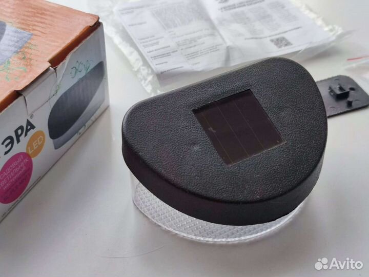 Фонарь светодиодный, аккум, на солн.батарее, новый