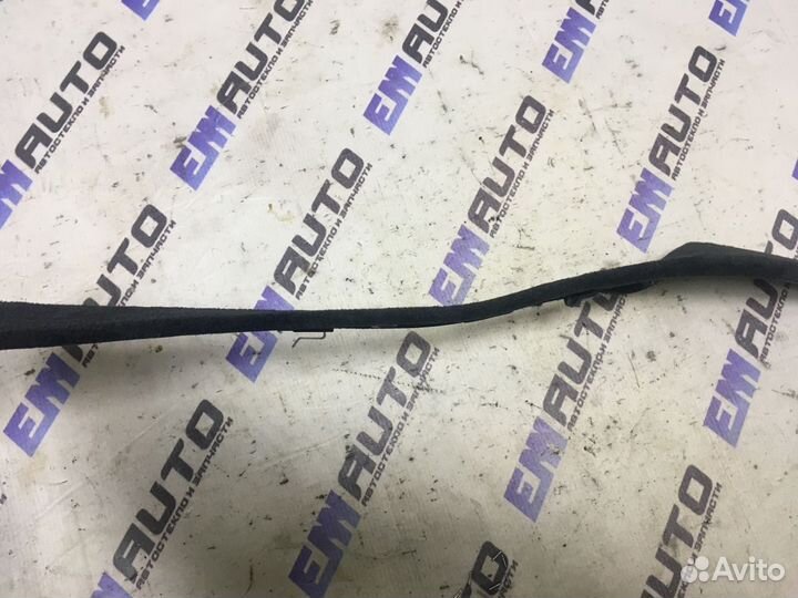 Накладка центральной консоли правая бмв 730D F01