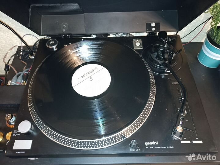 Проигрыватель винила Gemini