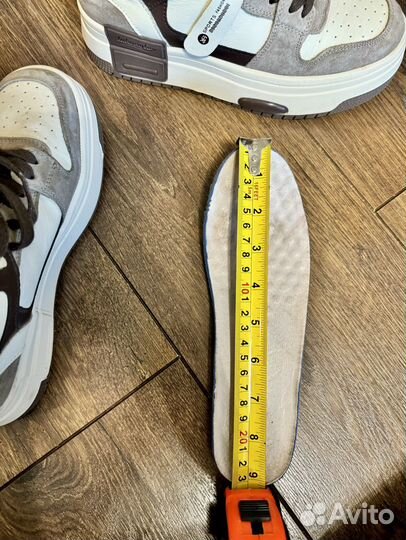 Кроссовки утепленные