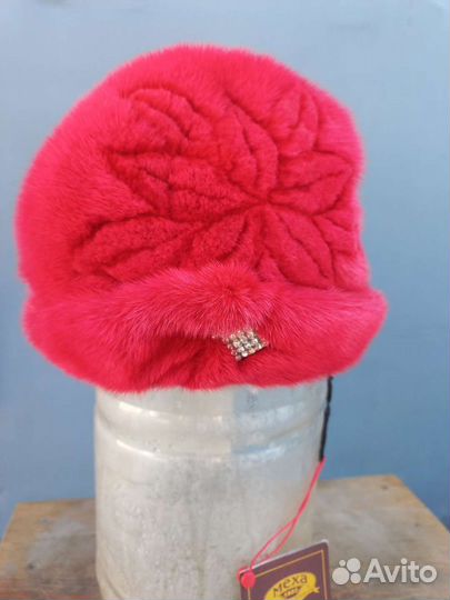 Головные уборы для женщин и мужчин