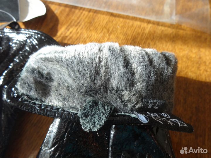 Перчатки утепленные кожа лак