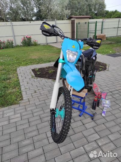 Авантис А6 мотоцикл на 174 двиг с водяным охл