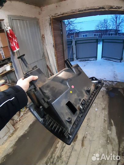 Бардачок (перчаточный ящик) Renault Laguna 3