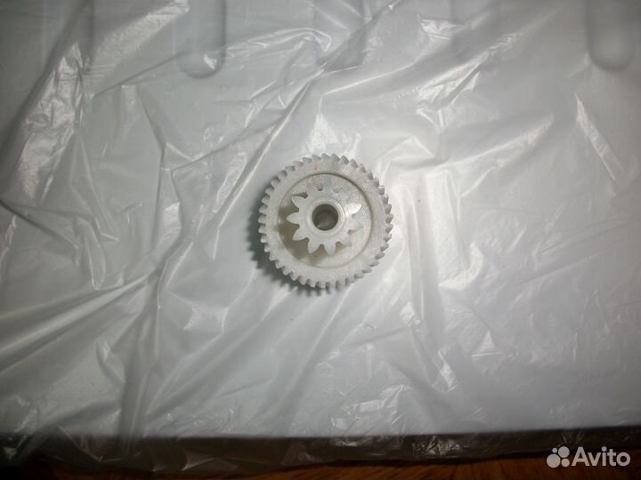 Шестерня малая мясорубки мулинекс