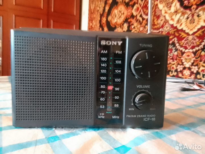 Радиоприемник Sony ICF 18