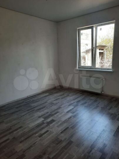 Дом 100 м² на участке 8 сот.