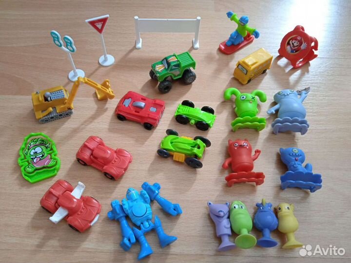 Игрушки Киндер - разные серии