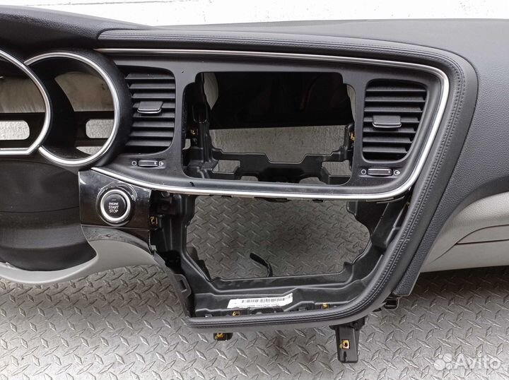 Торпедо Kia Optima