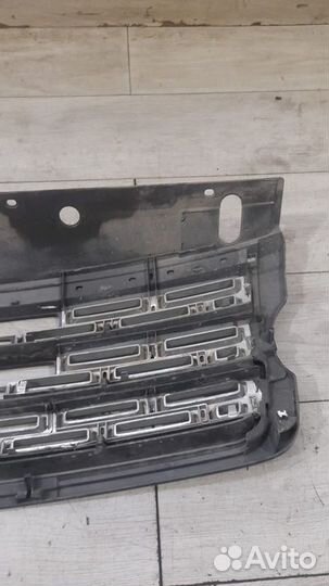 Решетка радиатора Land Rover Range Rover Voque 4 С