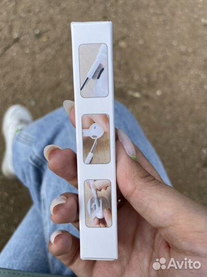 Щетка для наушников