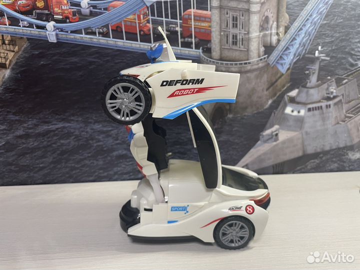 Робот-трансформер deform robot