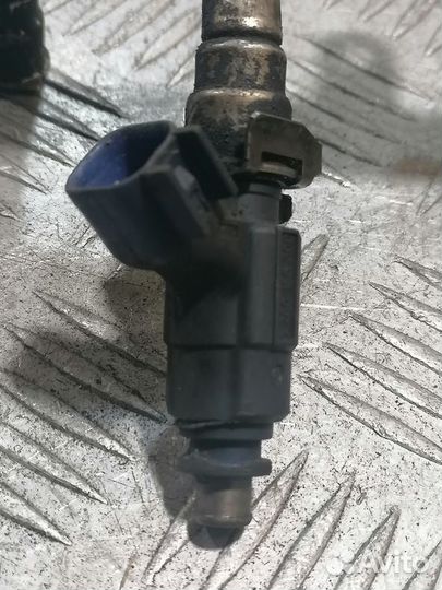 Форсунка двигателя Cadilac Sts 2005-2011