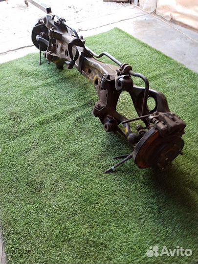 Задняя балка Хундай Саната 5 нф