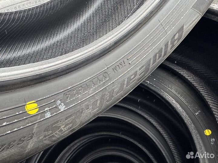 Yokohama BluEarth-ES ES32 215/55 R17 94V