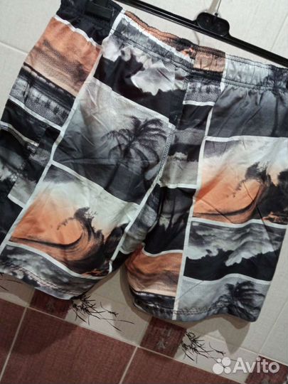 Шорты плавател. новые, 50, Финляндия