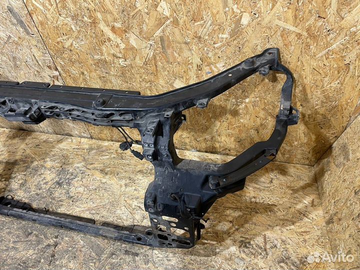 Передняя панель (телевизор) Hyundai Santa Fe