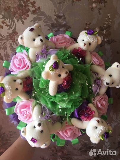 Букеты из игрушек и конфет, корзины из конфет, елк