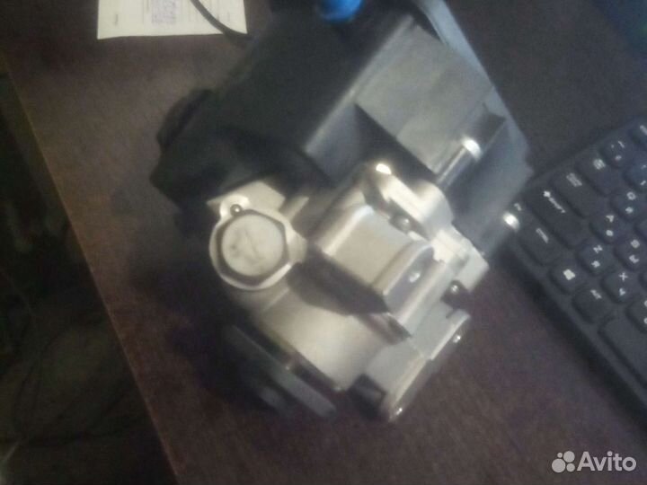 Насос Гура гур Mercedes Sprinter W905 W906