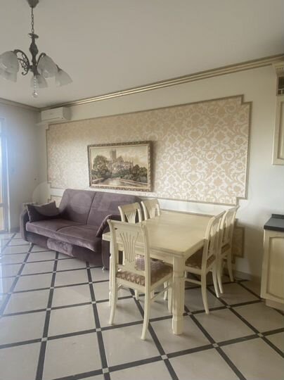 2-к. квартира, 80 м², 12/17 эт.