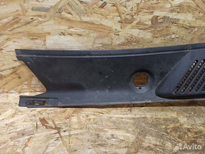 Жабо Renault Symbol