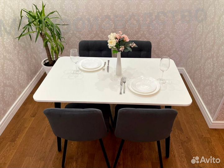 Стол круглый новый