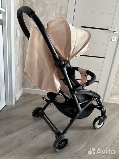 Коляска прогулочная