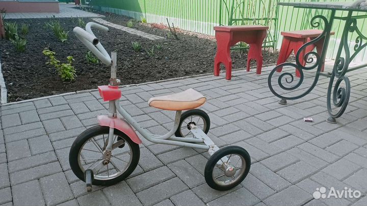 Трехколесный велосипед СССР