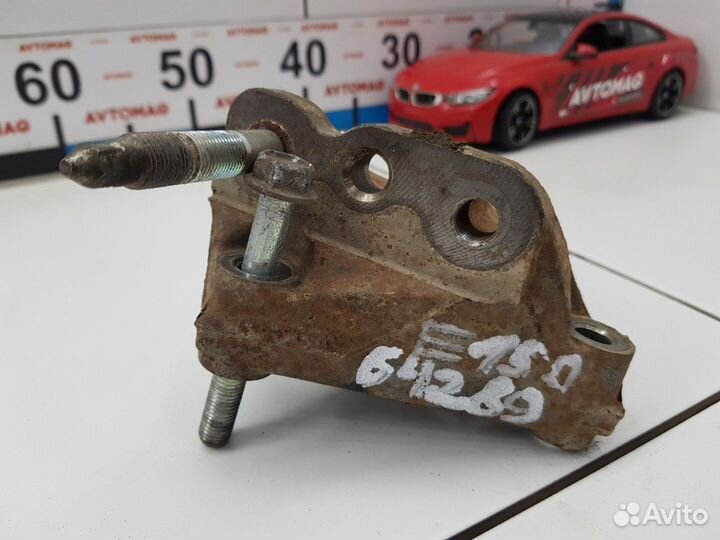 Кронштейн двигателя (Toyota Corolla)