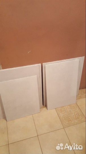 Картон б/у 35 шт грунтованный на фото не всё