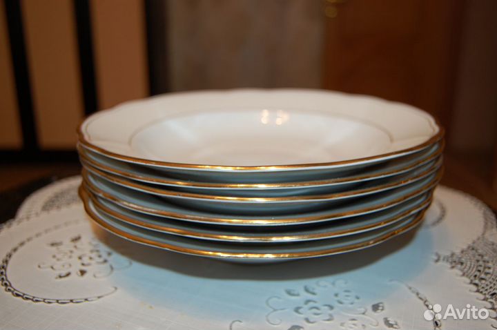 Тарелки фарфоровые kahla,производства гдр