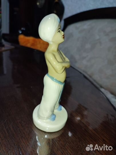 Фарфоровая статуэтка индус артель прогресс