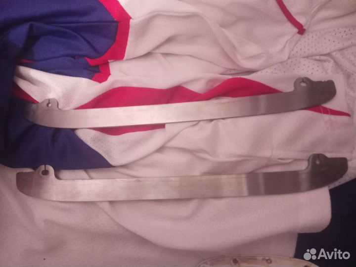 Пара лезвий для хоккей коньков CCM и Reebok р. 295