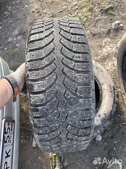 Bridgestone Blizzak 6 215/60 R16 45W