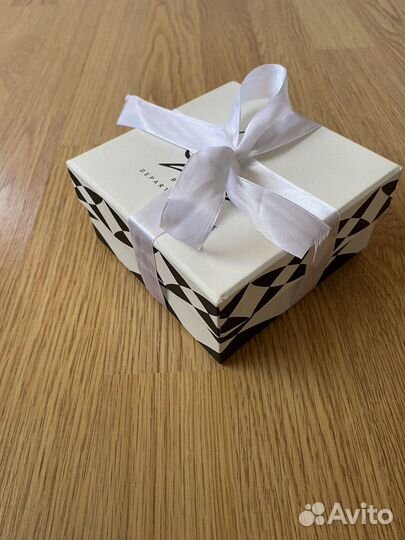 Коробка подарочная