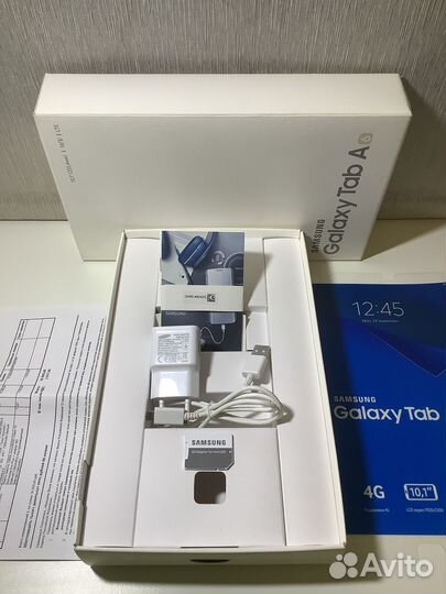 Планшет Samsung Galaxy Tab A 10.1 SM - T585