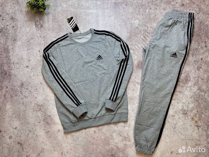 Спортивные костюмы Adidas