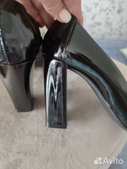 Туфли лаковые