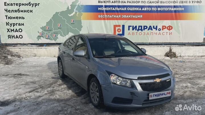 Подушка безопасности пассажирская Chevrolet Cruze