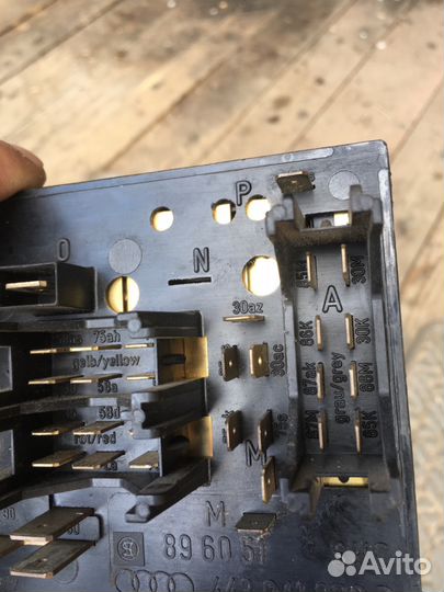 Монтажный блок Ауди 80