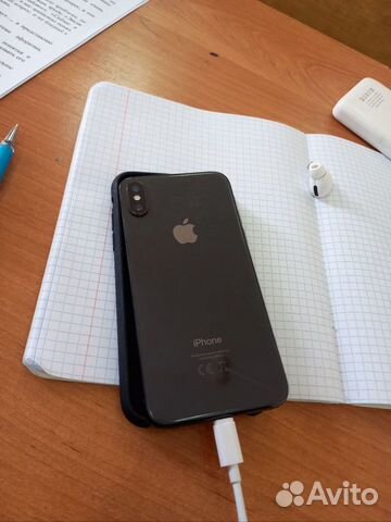 iPhone X, 64 ГБ