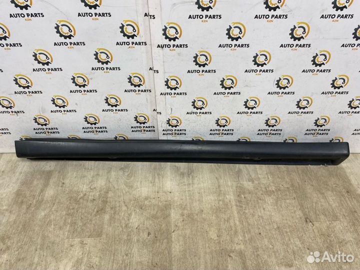 Молдинг порога правый Mitsubishi Outlander 3 4B11