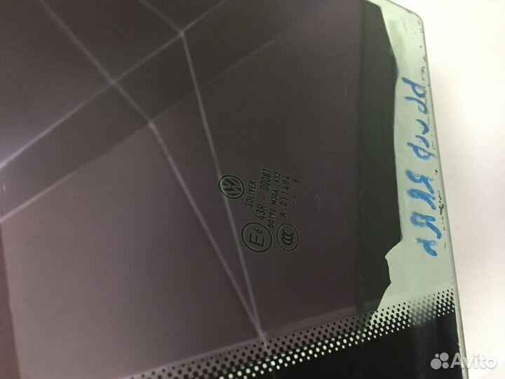 Форточка двери задней правой VW Passat B6