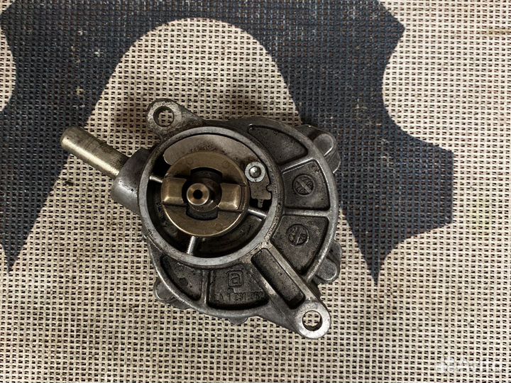 Вакуумный насос Mercedes A6462300265